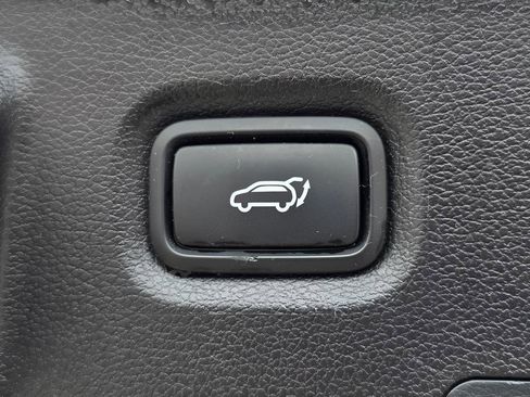 Certified 2023 Hyundai Santa Fe SEL FWD image 11