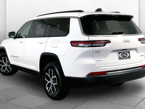 Used 2025 Jeep Grand Cherokee L Limited w/ Luxury Tech Group II AWD/4WD image 11