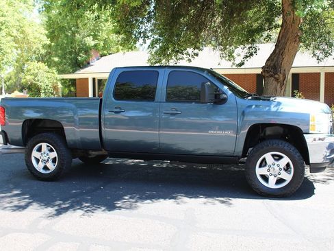 Used 2013 Chevrolet Silverado 2500 LTZ w/ LTZ Plus Package AWD/4WD image 36