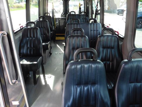 Used 2012 Mercedes-Benz Sprinter 3500 image 4