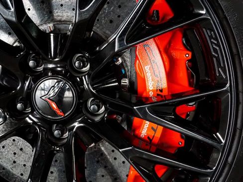 Used 2016 Chevrolet Corvette Z06 w/ 3LZ Preferred Equipment Group image 46