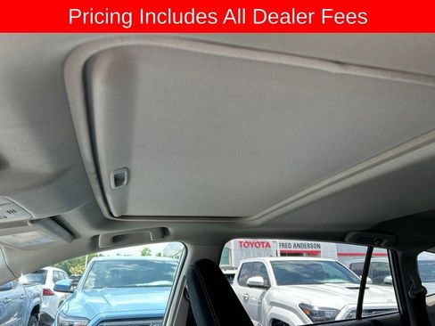 Used 2015 Toyota RAV4 XLE FWD image 5