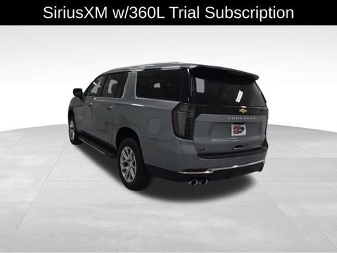 New 2025 Chevrolet Suburban Premier image 8