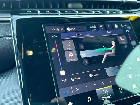 Used 2024 Jeep Grand Cherokee L Altitude image 23