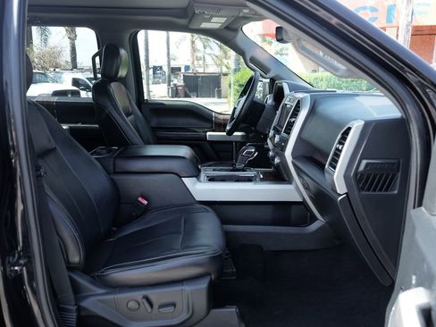 Used 2019 Ford F150 Lariat w/ Equipment Group 502A Luxury AWD/4WD image 42