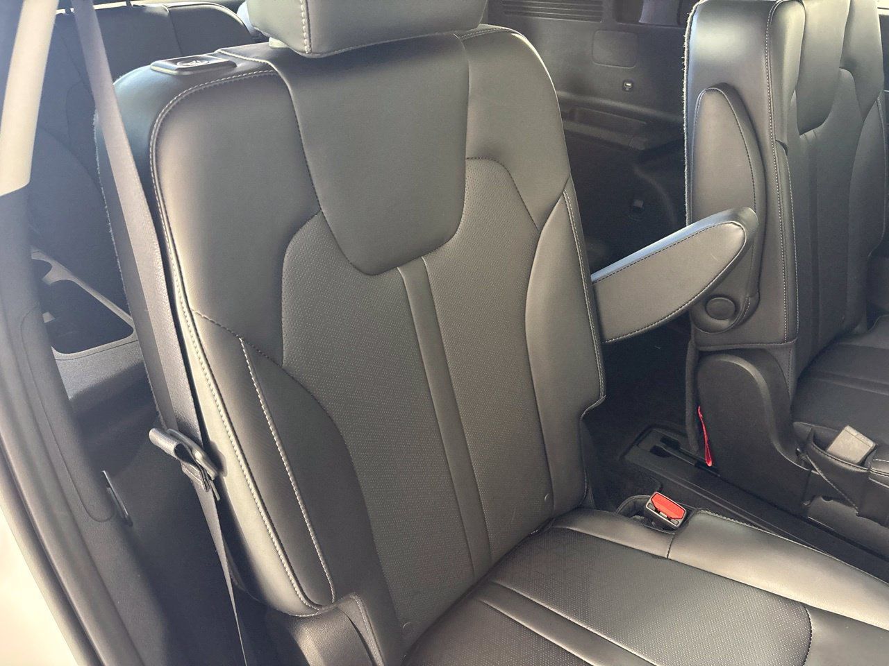 Used 2023 Kia Sorento SX FWD image 29