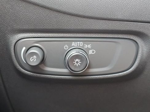 Used 2024 Chevrolet Equinox LS w/ LS Convenience Package FWD image 64