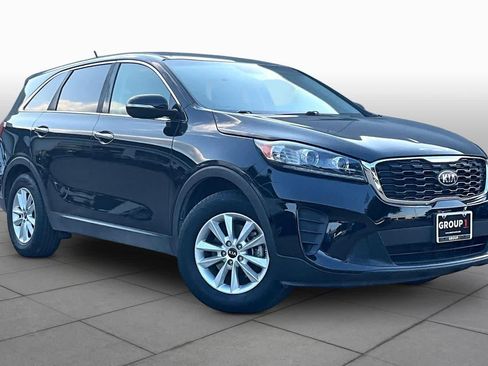 Used 2019 Kia Sorento L FWD image 3