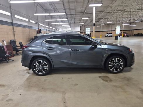 Used 2024 Lexus UX 250h FWD w/ Premium Package image 4