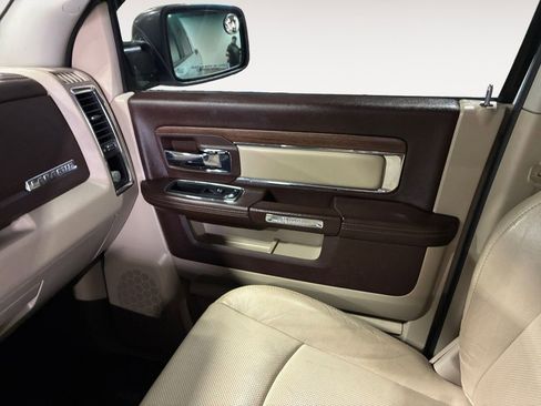 Used 2017 RAM 1500 Laramie w/ Convenience Group image 29