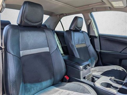 Used 2012 Toyota Camry SE w/ Leather Pkg FWD image 27