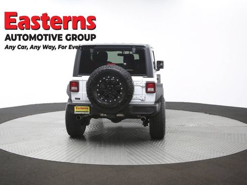 Used 2020 Jeep Wrangler Sport AWD/4WD image 34