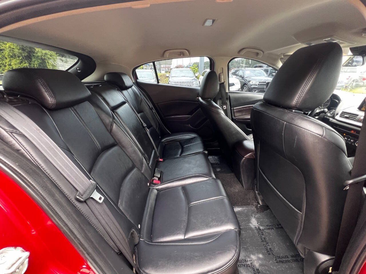 Used 2017 MAZDA MAZDA3 Touring FWD image 11