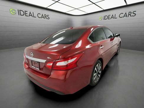 Used 2016 Nissan Altima 2.5 SL w/ 2.5 Technology Package FWD image 5