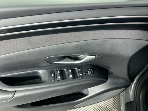 Used 2024 Hyundai Tucson SEL w/ Convenience Package FWD image 11