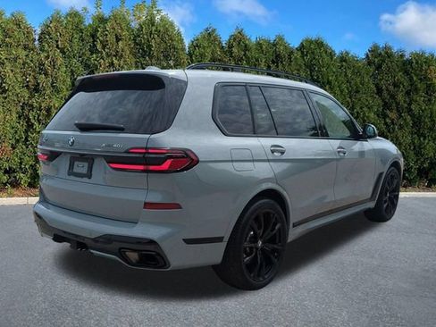Used 2024 BMW X7 xDrive40i w/ M Sport Package AWD/4WD image 4