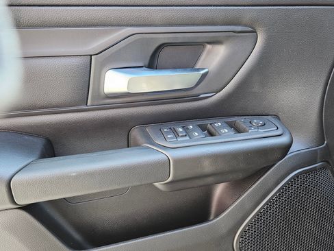 New 2026 RAM 1500 Express AWD/4WD image 16