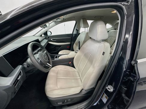 Used 2025 Hyundai Sonata SEL FWD image 13