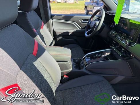 Certified 2025 Chevrolet Colorado Z71 w/ Technology Package AWD/4WD image 22