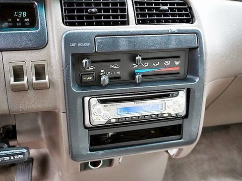 Used 1998 Toyota T100 SR5 image 24