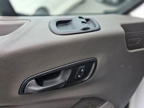 Used 2020 Ford Transit 250 Medium Roof image 27