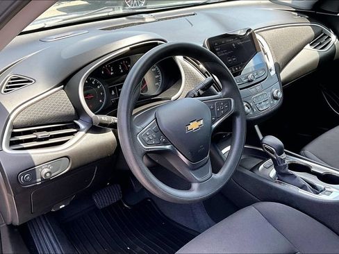 Used 2024 Chevrolet Malibu LT FWD image 18