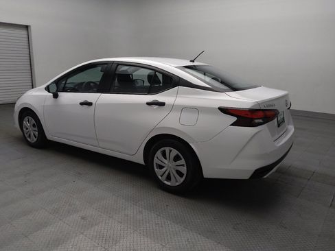 Used 2022 Nissan Versa S FWD image 5
