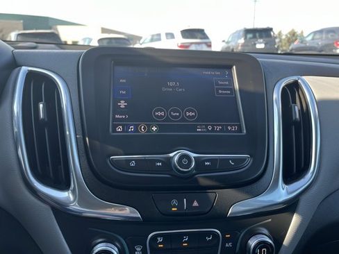 Used 2024 Chevrolet Equinox LT image 37