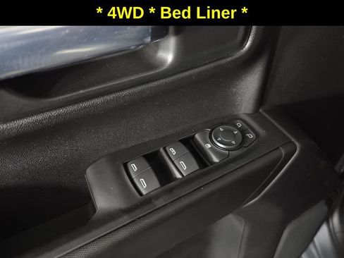 Certified 2020 Chevrolet Silverado 1500 Custom w/ Custom Value Package AWD/4WD image 23