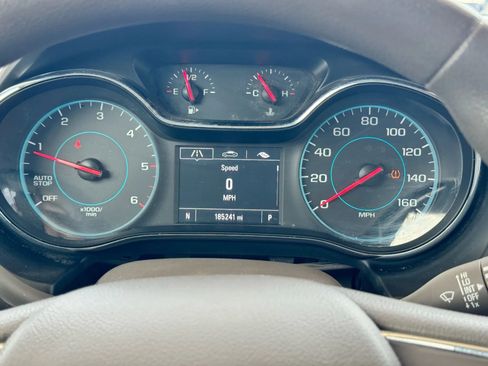 Used 2018 Chevrolet Cruze LT image 26