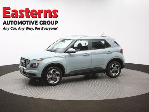 Used 2025 Hyundai Venue SEL FWD image 59