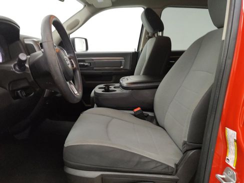 Used 2022 RAM 1500 Classic SLT RWD image 17
