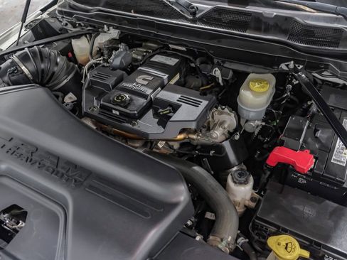 Used 2020 RAM 2500 Limited AWD/4WD image 59