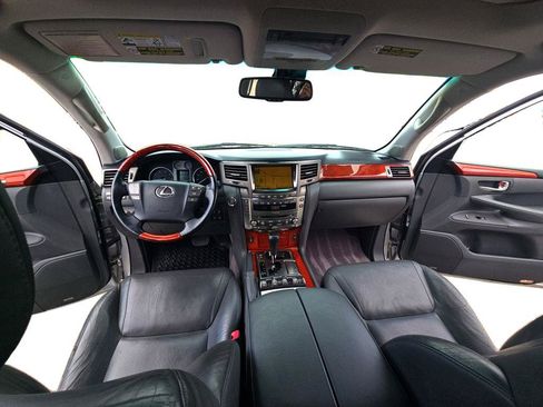 Used 2010 Lexus LX 570 4WD image 28