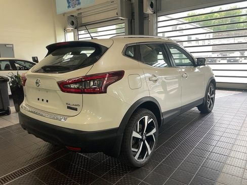 Used 2022 Nissan Rogue Sport SL w/ Premium Package AWD/4WD image 18