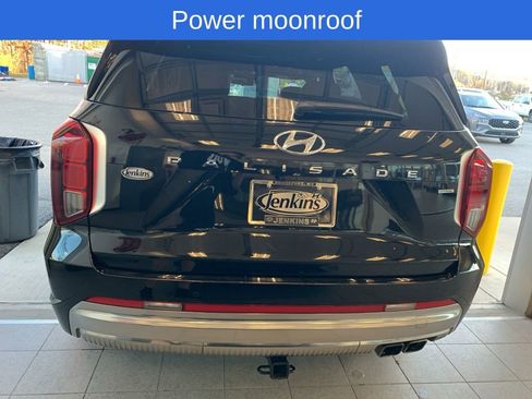 Used 2023 Hyundai Palisade Calligraphy image 18
