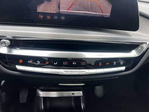 Used 2024 Cadillac Lyriq Luxury AWD/4WD image 33
