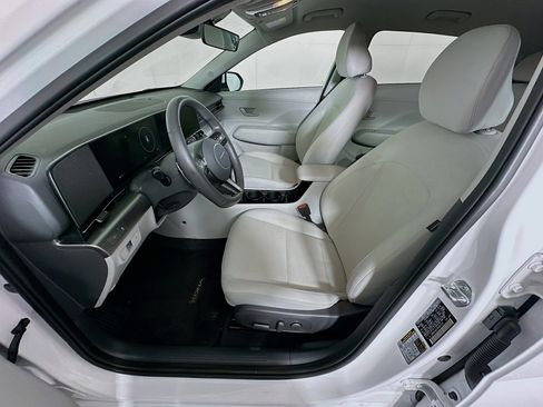 Used 2024 Hyundai Kona SEL FWD image 13