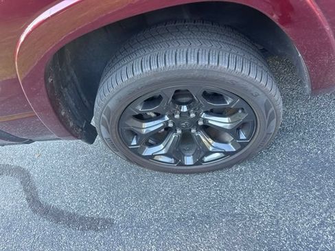 Used 2022 RAM 1500 Limited AWD/4WD image 17