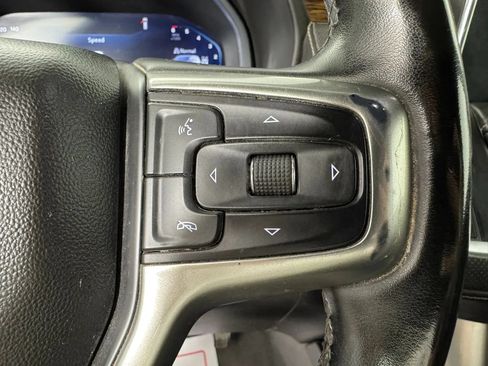 Used 2023 Chevrolet Suburban Premier AWD/4WD image 16