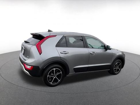 Used 2026 Kia Niro LX FWD image 15