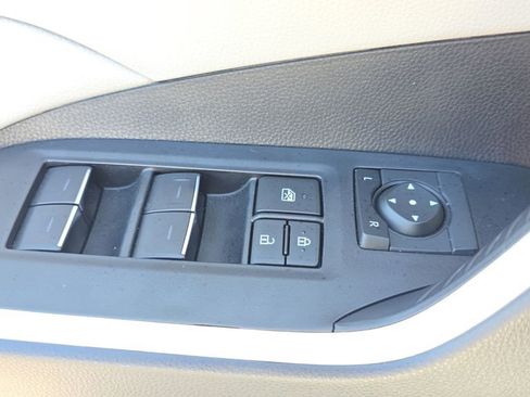 Used 2024 Toyota RAV4 XLE w/ Convenience Package FWD image 20