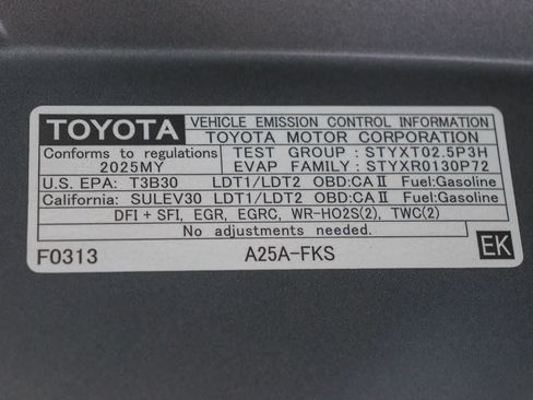 Certified 2025 Toyota RAV4 LE FWD image 28