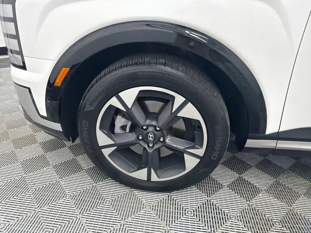 Certified 2026 Hyundai Palisade Limited FWD image 13