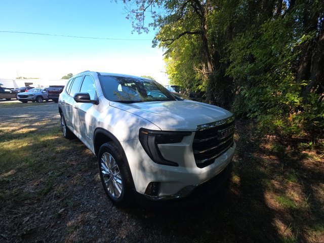 Used 2026 GMC Acadia Elevation w/ Elevation Premium Package FWD image 8