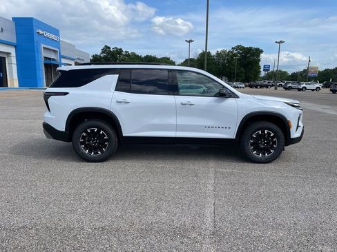 New 2026 Chevrolet Traverse Z71 w/ Enhanced Driving Package AWD/4WD image 6