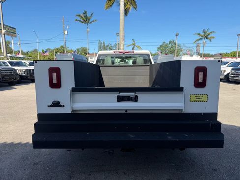 Used 2023 Chevrolet Silverado 3500 4x4 Crew Cab LS DRW w/ WT Safety Package image 4