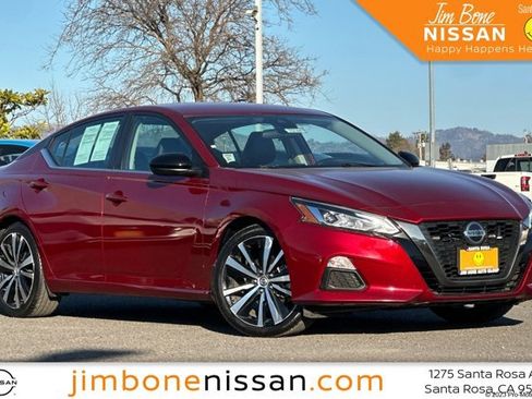 Certified 2021 Nissan Altima 2.5 SR image 1