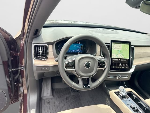 New 2026 Volvo XC90 T8 Plus w/ Protection Package Premier AWD/4WD image 11