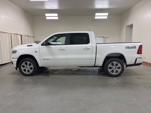 New 2026 RAM 1500 4x4 Crew Cab image 5